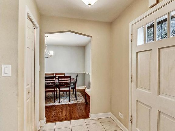 4th image of 6721 N Trumbull Ave