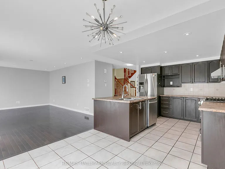 465 Paul Metivier Dr — Photo 8