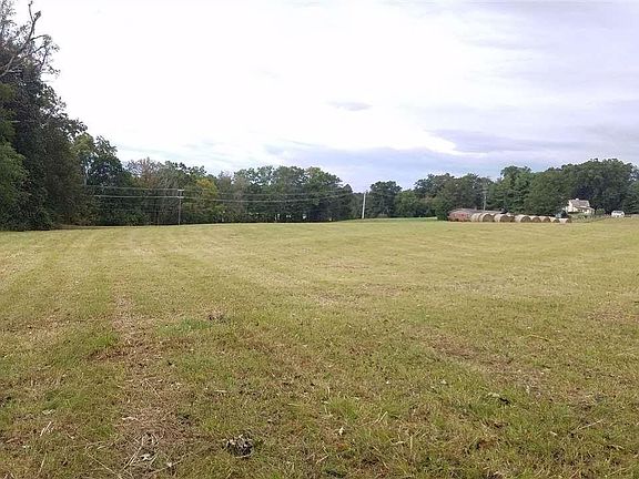 2nd image of 13 Kodak Rd