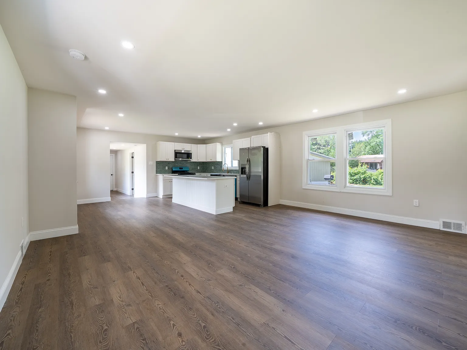 4 bed, $3,000 — Photo 4