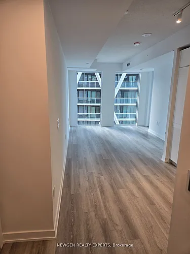 238 Simcoe St #1705 Photo 1