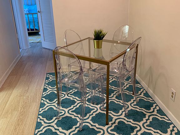 3rd image of 1980 Sunset Ave APT 18