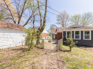 1055 University St, Memphis, TN 38107