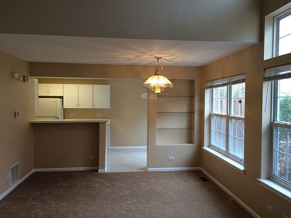 3rd image of 2987 Belle Ln