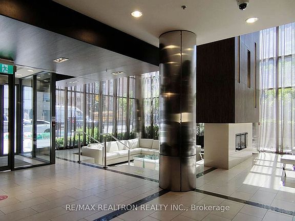 5th image of 320 Richmond St E #1020