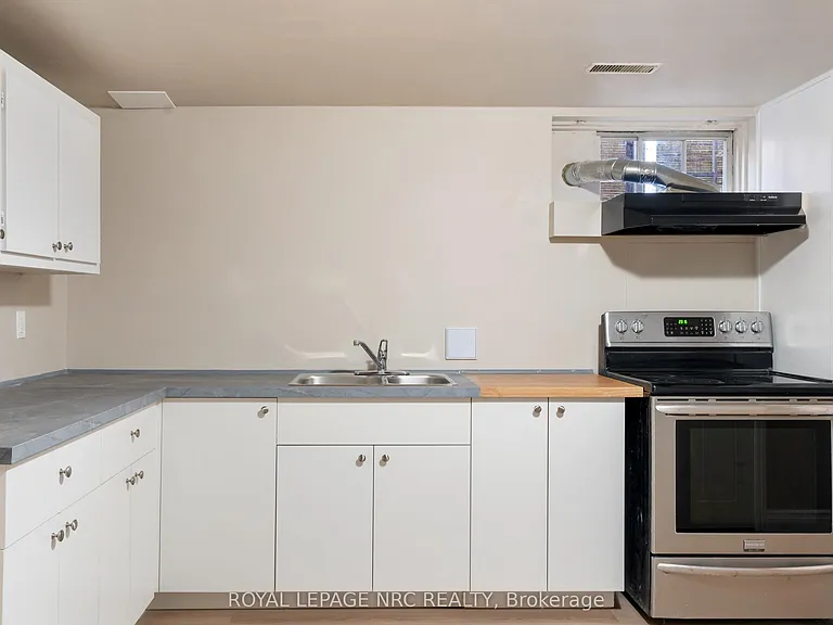 21 Chalmers St — Photo 9