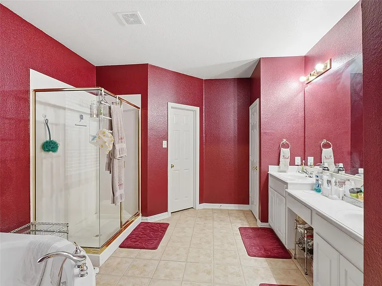 10002 River Bend Dr — Photo 17