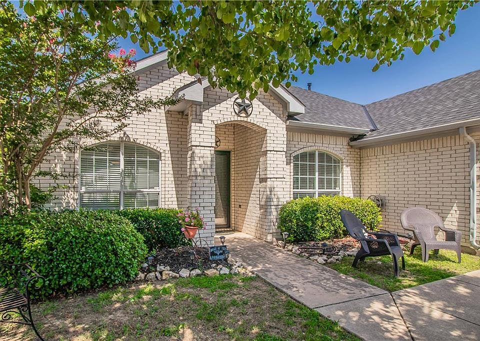 1st image of 7725 Cypress Club Dr