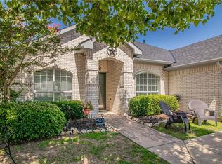 7725 Cypress Club Dr, Fort Worth, TX 76137