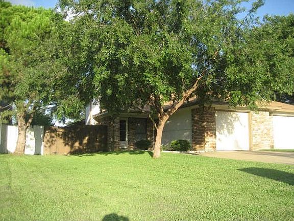 2nd image of 4215 Wingrove Dr
