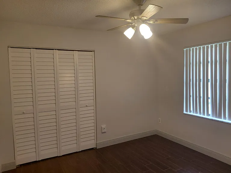 1322 Pines Ln — Photo 6