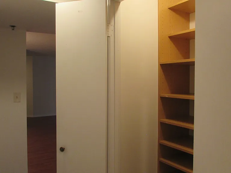 15100 Interlachen Dr #821 — Photo 34