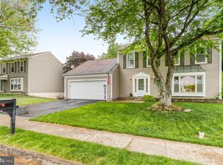 13223 Oak Farm Dr, Woodbridge, VA 22192