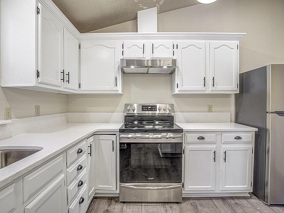 3rd image of 1161 Villa Green Ct