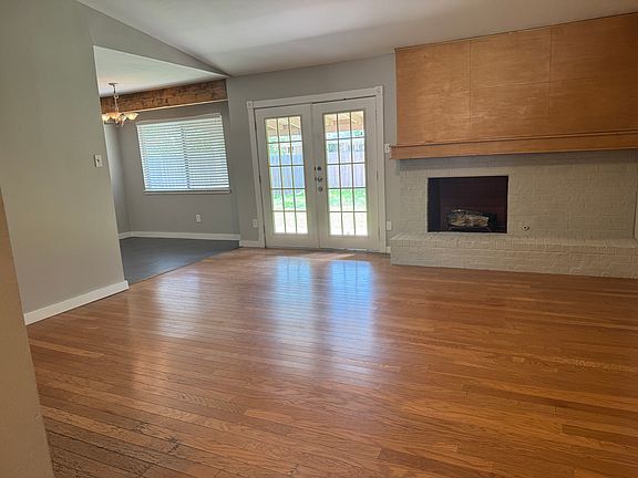 2nd image of 5201 Suburban Dr