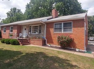 14 Jackson Ave, Glen Burnie, MD 21061