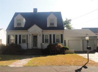 82 Myopia Rd, Quincy, MA 02169