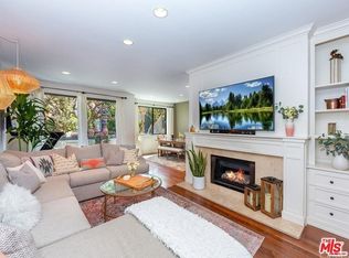 306 Bora Bora Way APT 104, Los Angeles, CA 90292