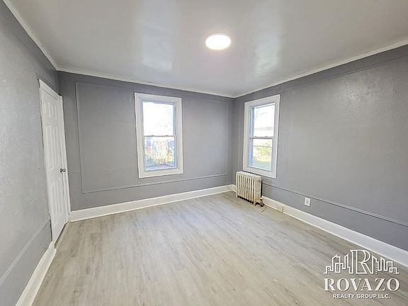 5th image of 345 S Clinton St #A1r