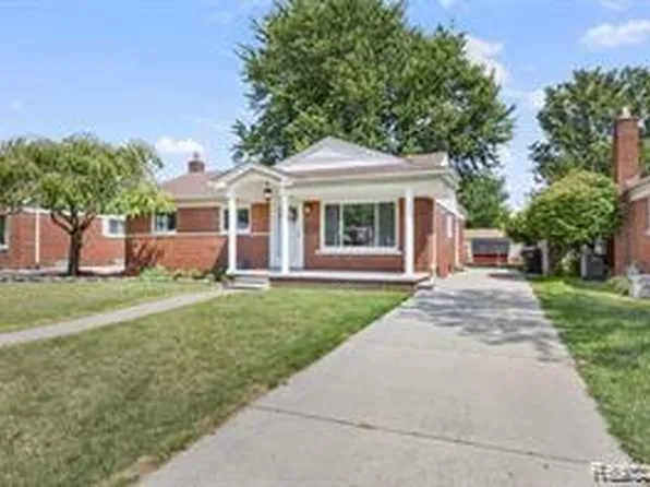 2683 Longmeadow Dr, Trenton, MI 48183