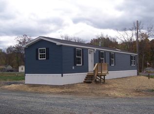 12 Circle Ln, Waterford, NY 12188