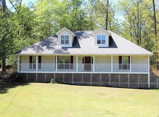 181 Pine Forest Dr, Deatsville, AL 36022