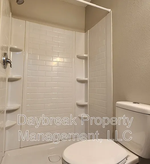 717 30th St N #5 — Photo 7