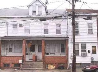 17 Elm St, Trenton, NJ 08611