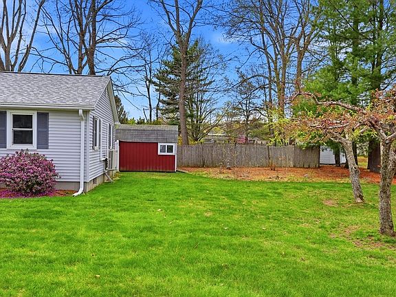 5th image of 42 Sandra Rd