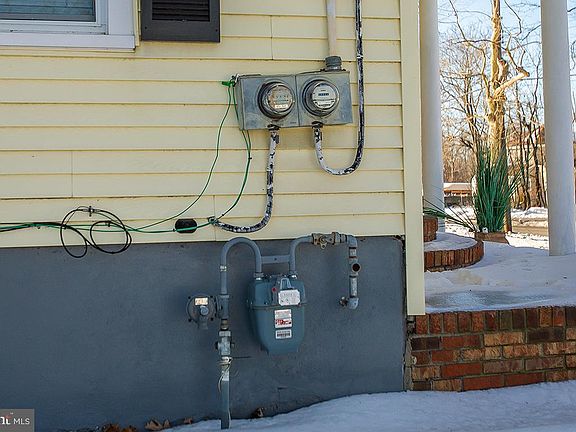 4th image of 65 W Oak Rd