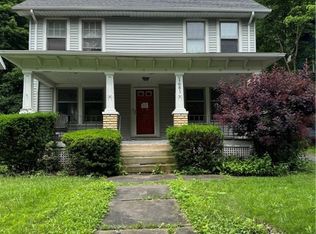 1681 Cumberland Rd, Cleveland Heights, OH 44118