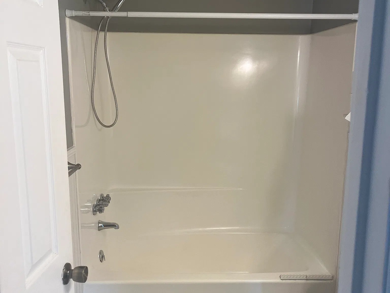 2 bed, 900 sqft, $1,150 — Photo 3