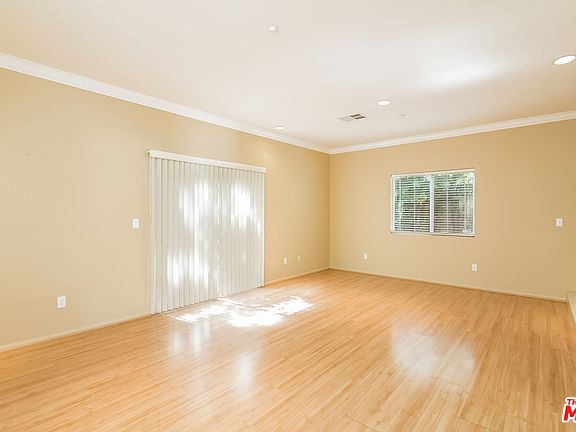 4th image of 8554 Burnet Ave Unit 101