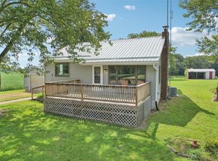 18083 E 4th Rd, Litchfield, IL 62056