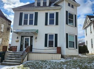 118 N 3rd St, Louisiana, MO 63353