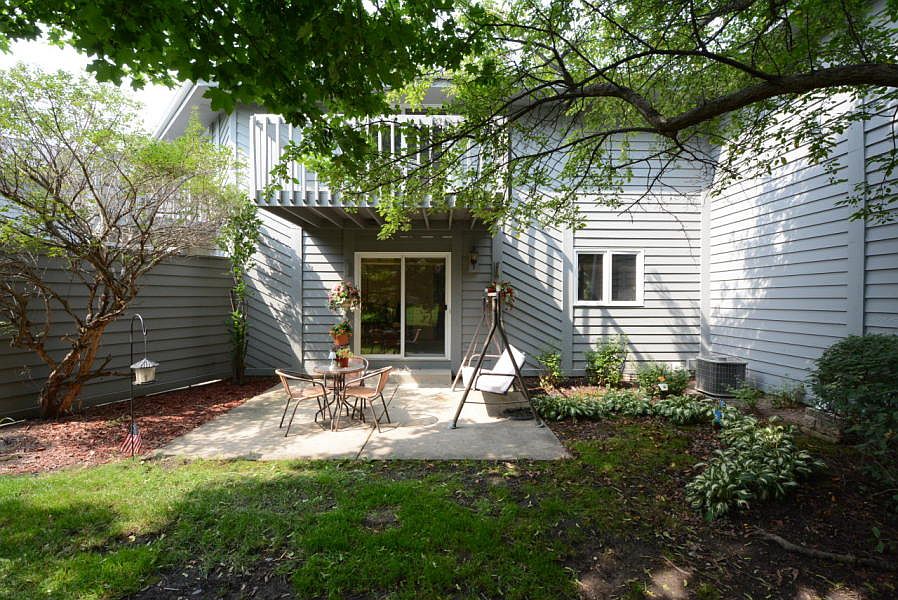 1st image of 15669 W Brook Dr