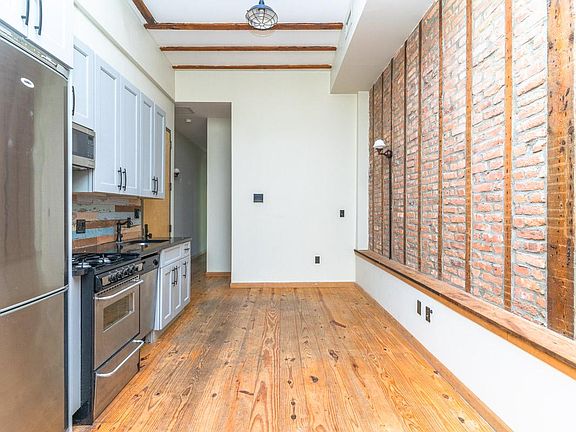 3rd image of 212 Starr St #3L