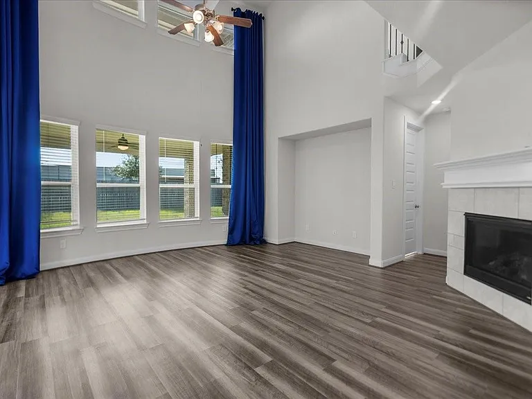 13814 Russell Ct — Photo 13