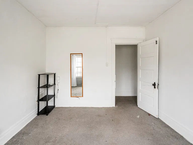 1195 Clark St — Photo 17