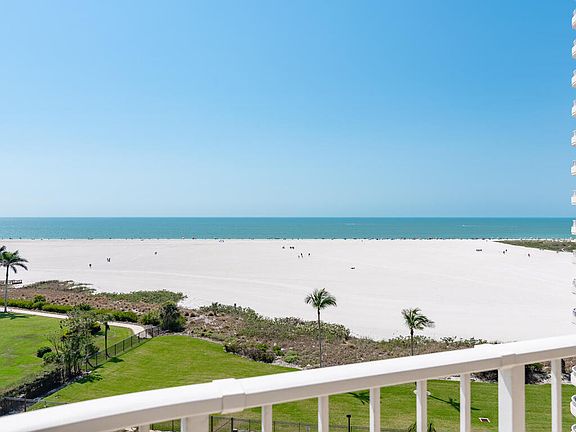 4th image of 260 Seaview Ct APT 806