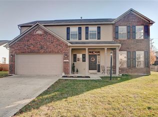 5821 River Chase Ln, McCordsville, IN 46055