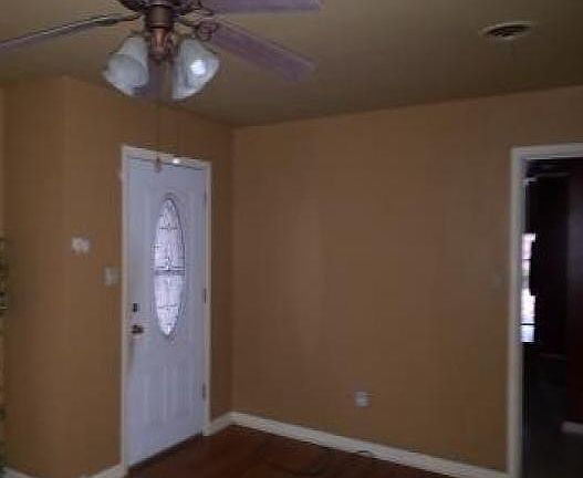 3rd image of 6 Cloverdale Blvd