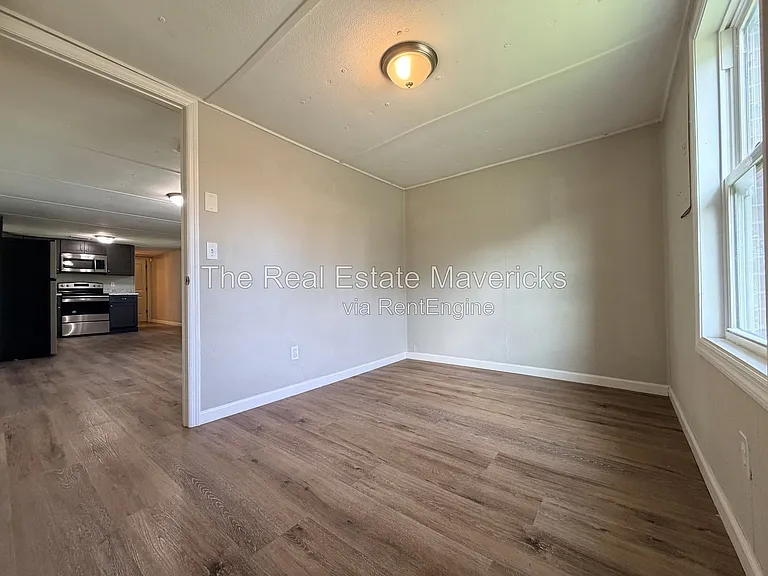 46 Trinity Rd #1 — Photo 18
