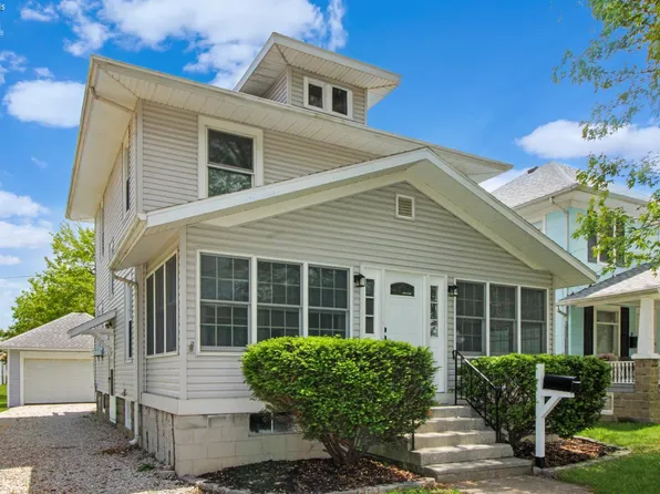 713 Madison St, Pt Clinton, OH 43452