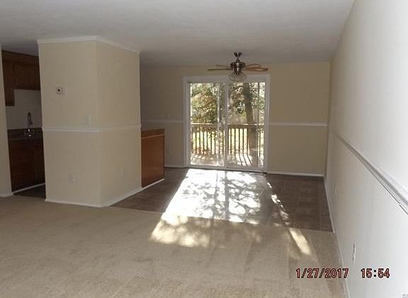 3rd image of 1606 White Cedar Ln