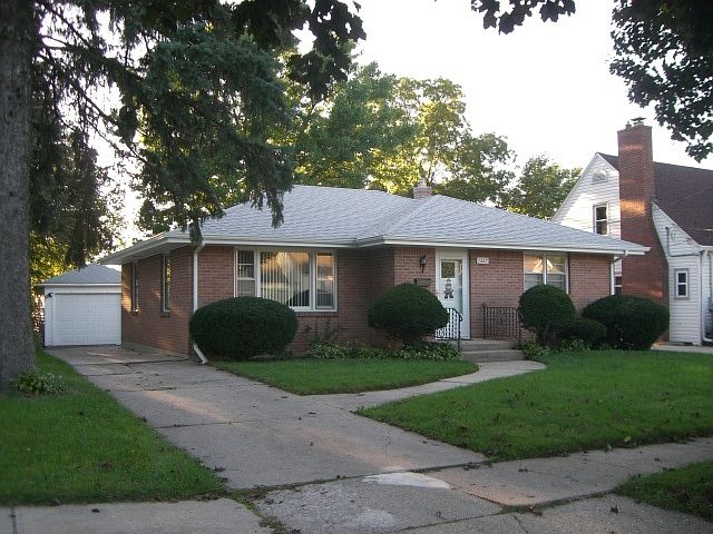 1st image of 1327 29th St