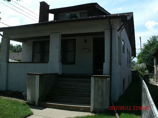 11442 S Lowe Ave photo 1