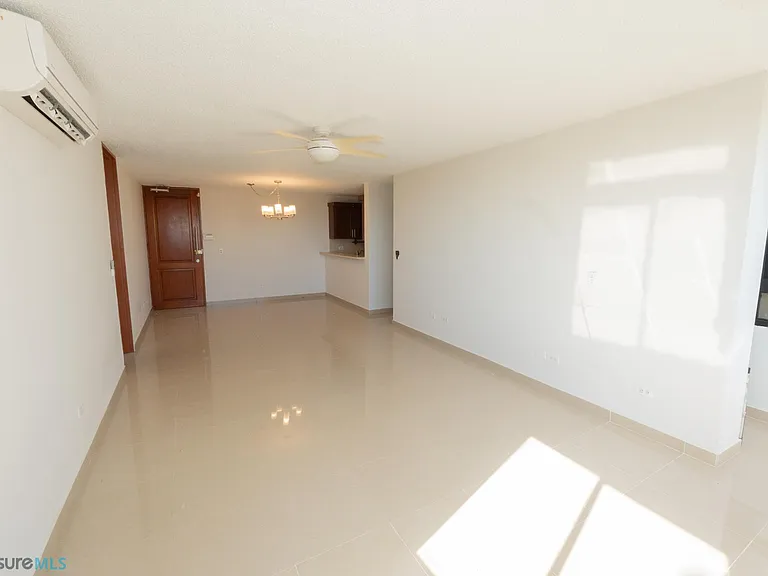 7 Calle Laguna Gdns #A — Photo 8