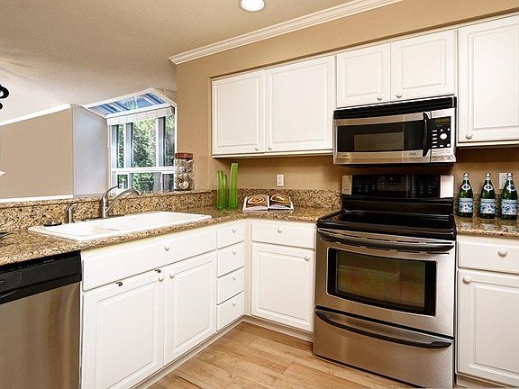 5th image of 410 2nd Ave S APT 114