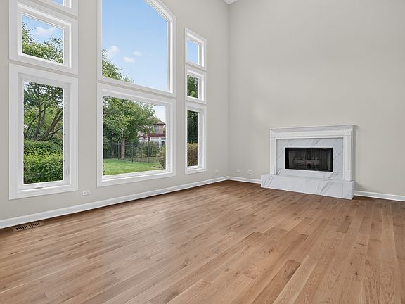 5th image of 701 S Wilmette Ave